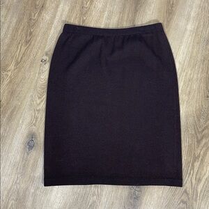St. John Women’s Classic Brown Pencil Skirt size 12 Santana Knit